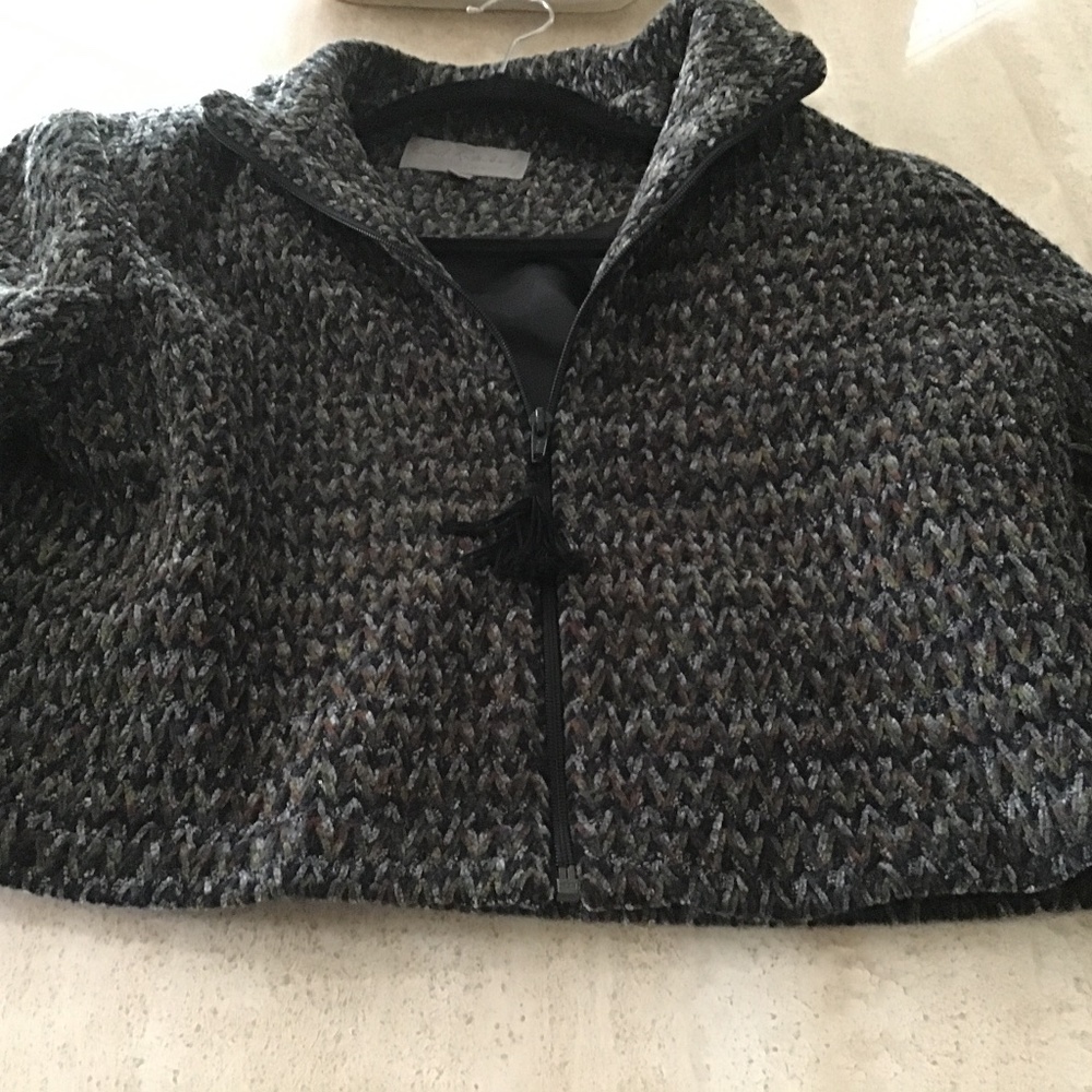 Cropped dressy jacket herringbone print size M